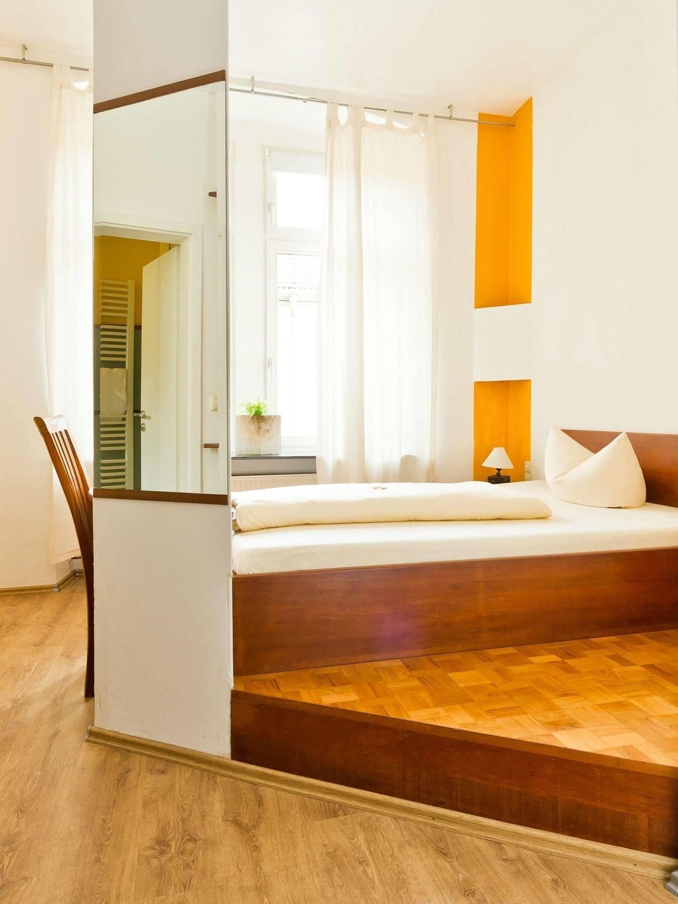 Hotel Monpti Хайдельберг Экстерьер фото