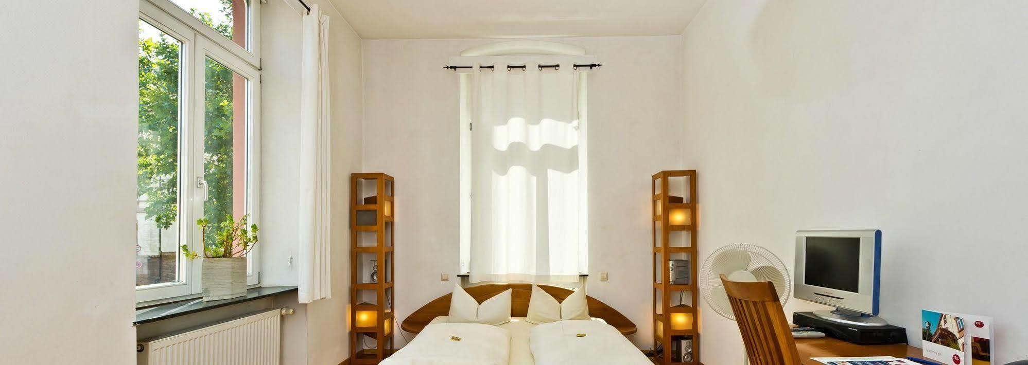 Hotel Monpti Хайдельберг Экстерьер фото